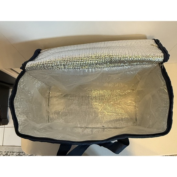 Breweriana Corona Extra Find Your‎ Beach Cooler Bag 18 Pack Zip - Picture 6 of 6